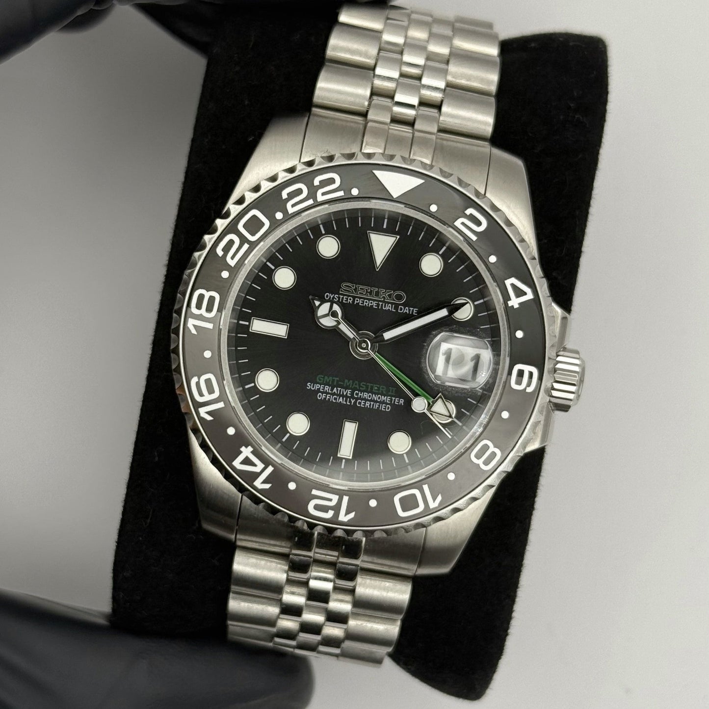 Seiko GMT Mod - Bruce Wayne