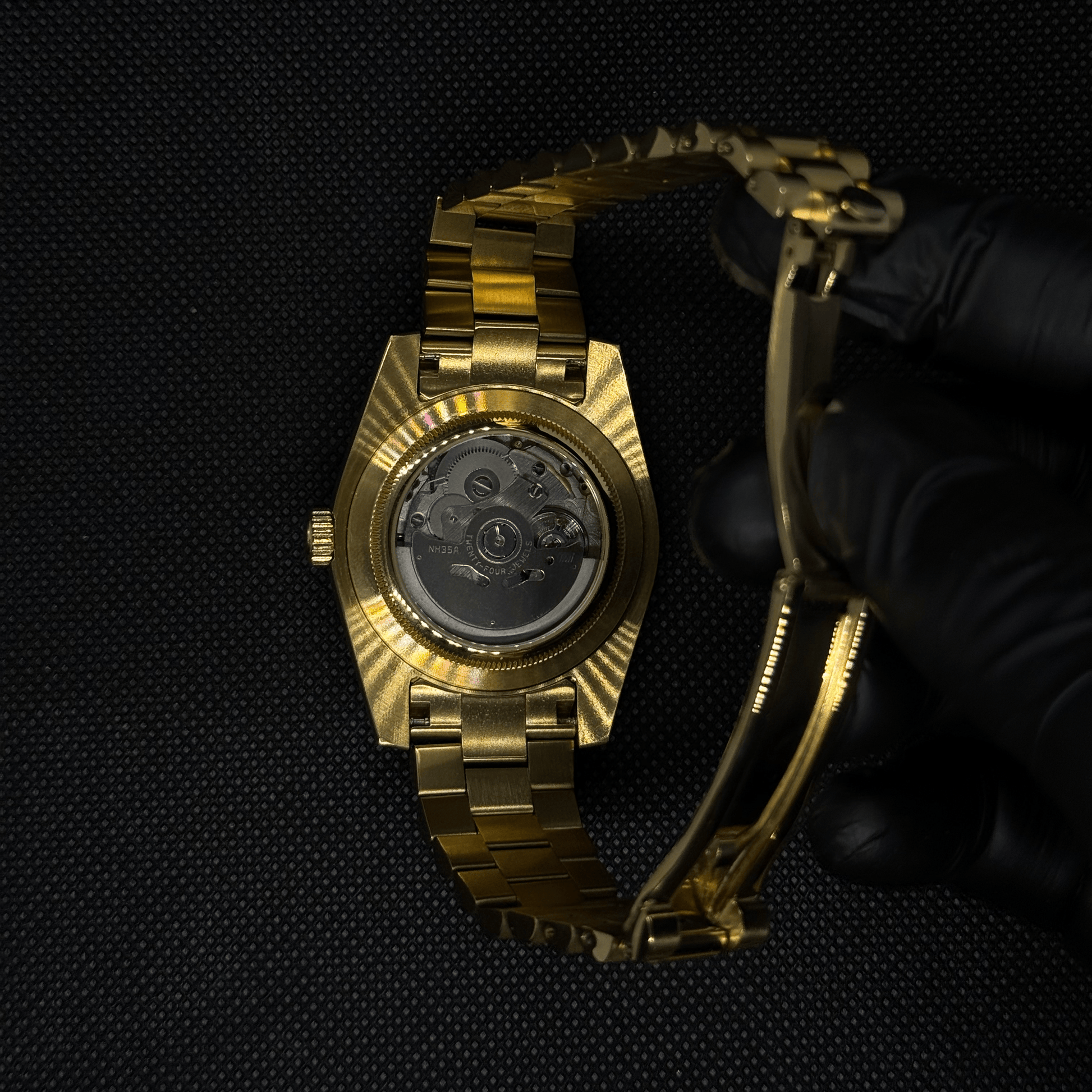 Seiko Datejust Who Cares Gold Mod - White - Tempus Mods