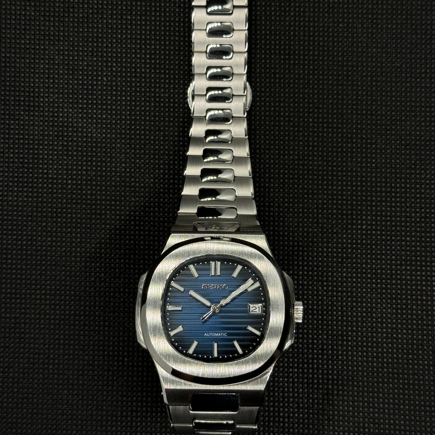 Seiko Nautilus Mod - Navy Blue - Tempus Mods
